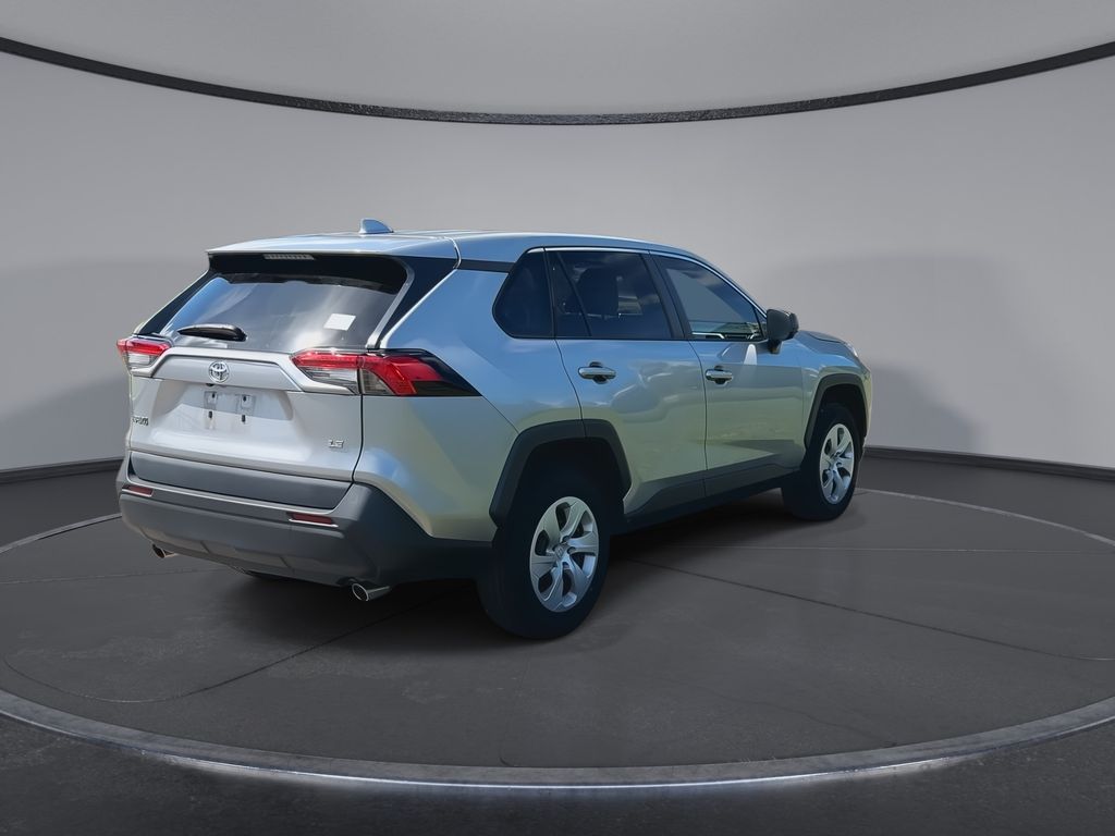 Thumbnail: 2024 Toyota RAV4 - 8