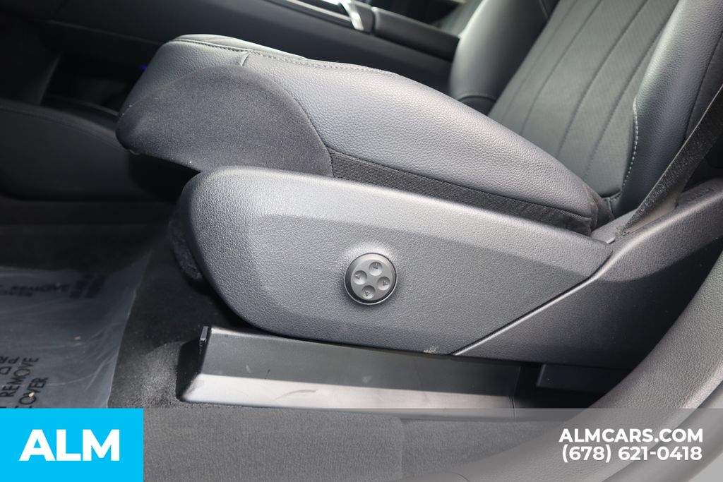 2024 Mercedes Benz 350 4MATIC photo 11