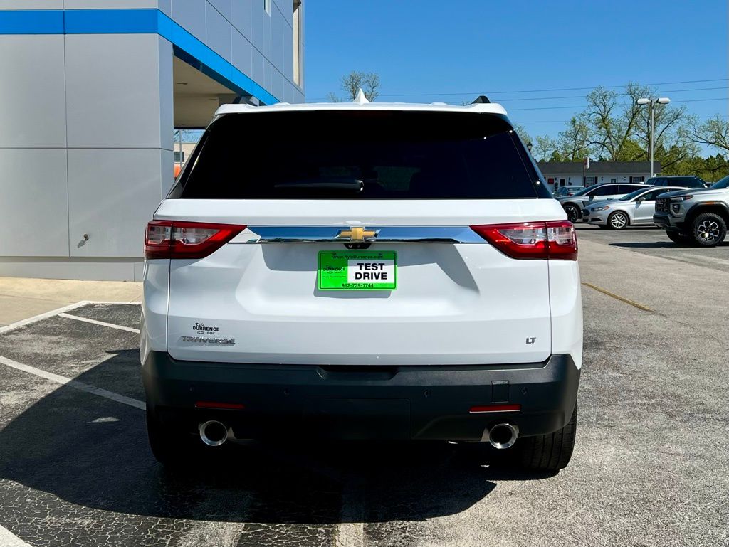 2021 Chevrolet Traverse LT Leather photo