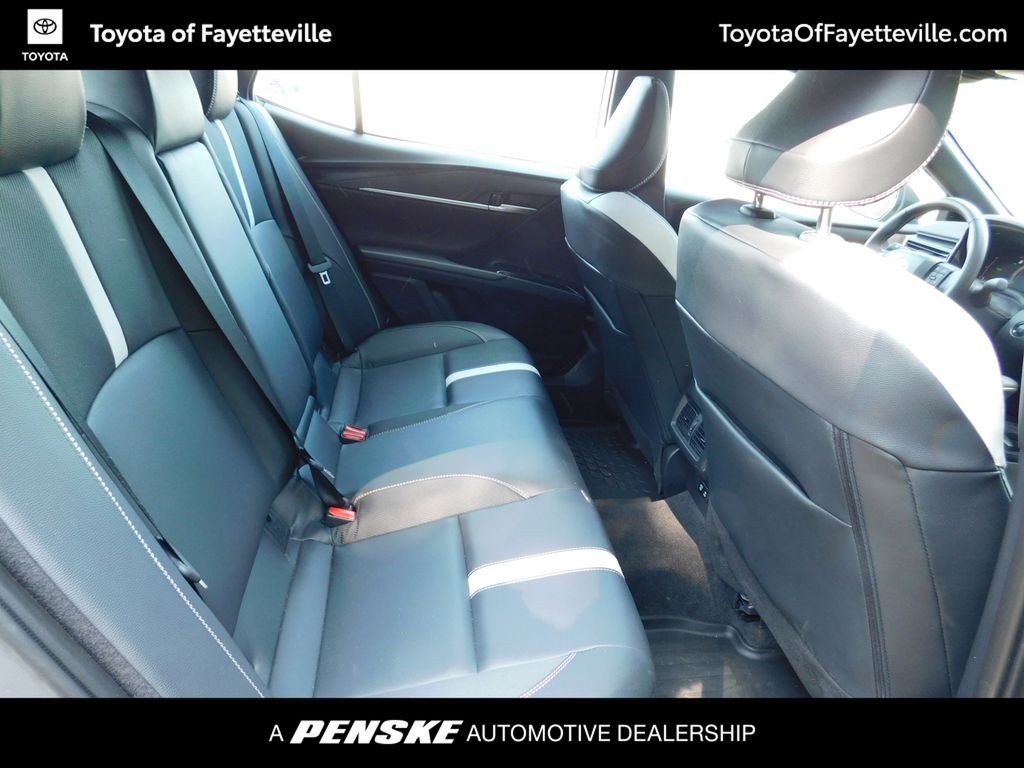 2025 Toyota Camry SE 5