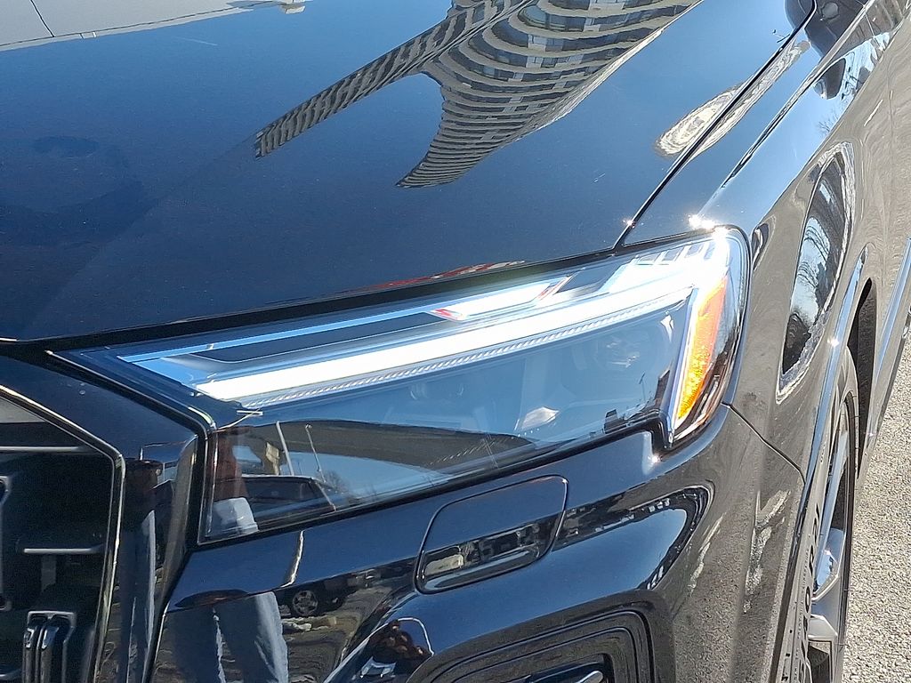 Thumbnail: 2026 Audi Q7 - 6