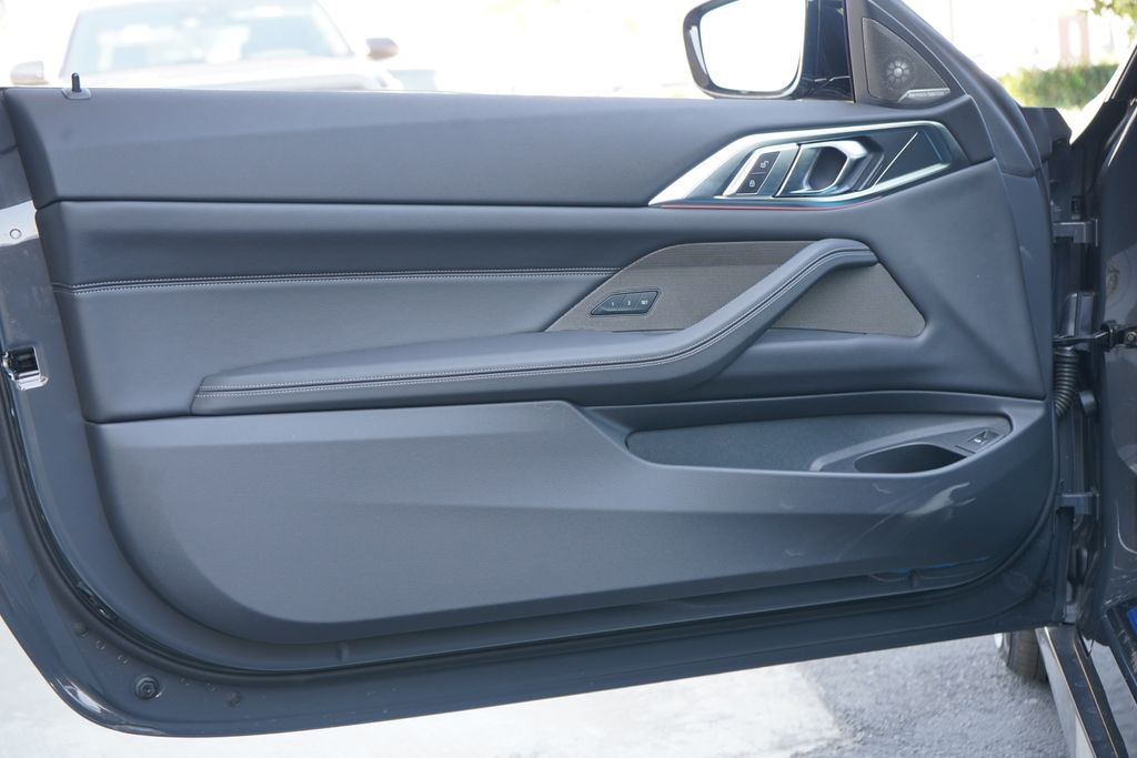 Thumbnail: 2026 BMW 4 Series - 9