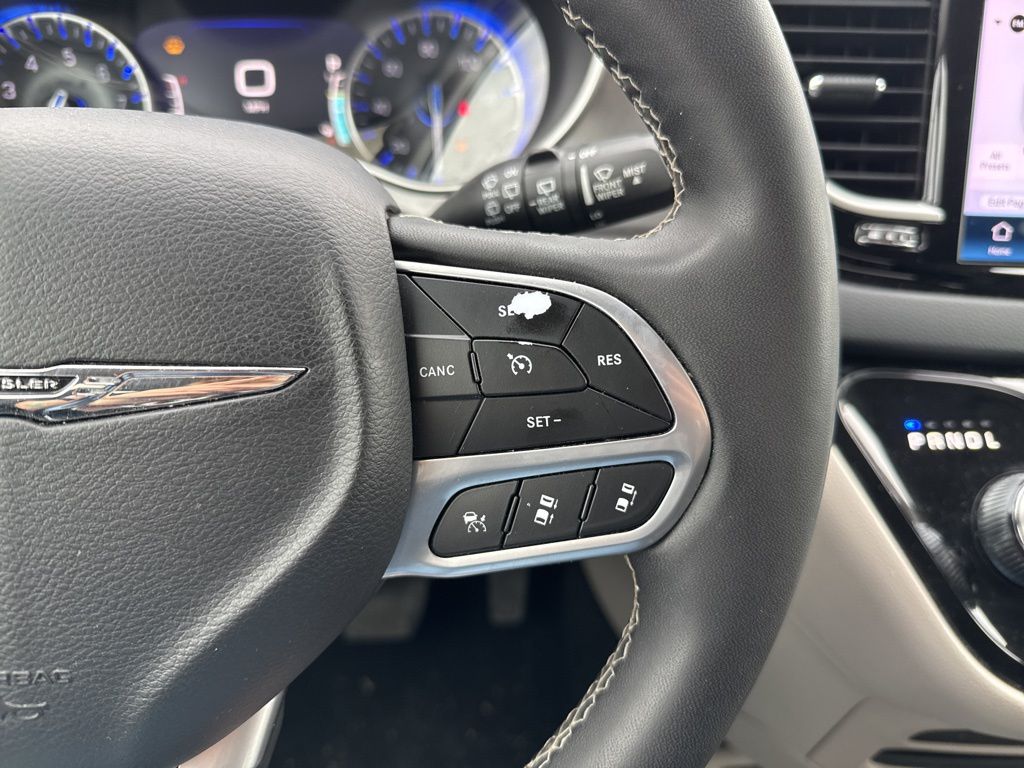 2023 Chrysler Pacifica