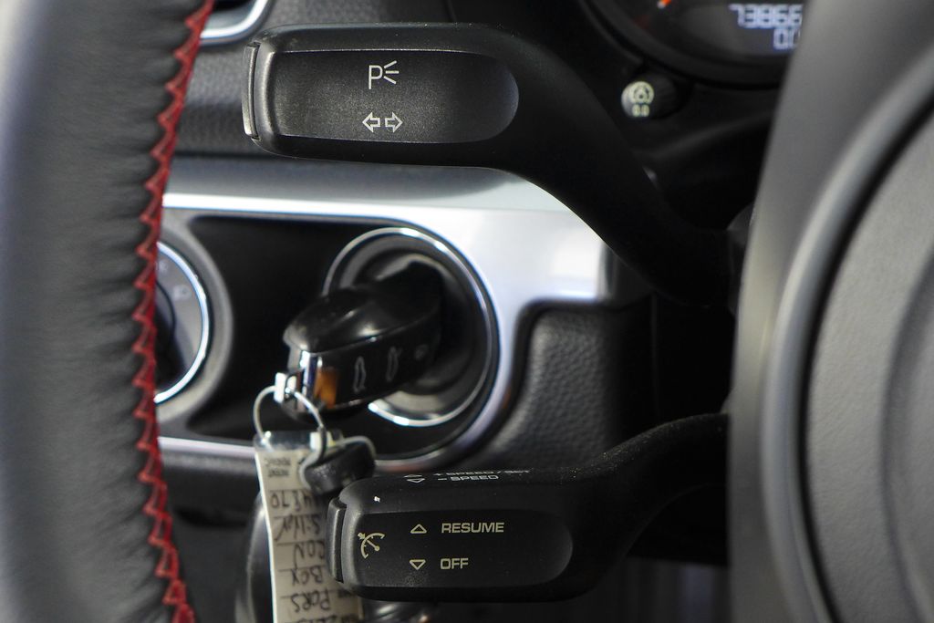 Thumbnail: 2013 Porsche Boxster - 28
