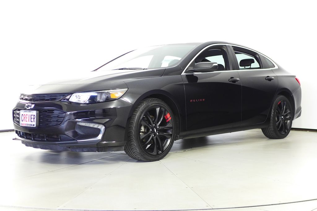 Thumbnail: 2018 Chevrolet Malibu - 2