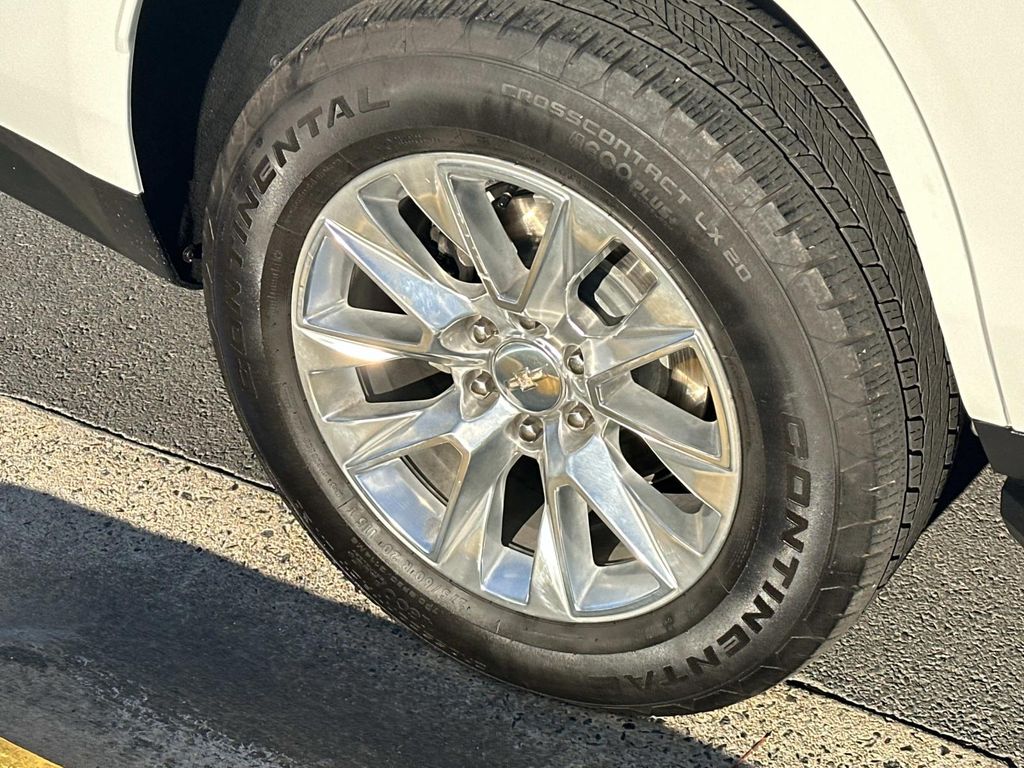 Thumbnail: 2024 Chevrolet Tahoe - 17