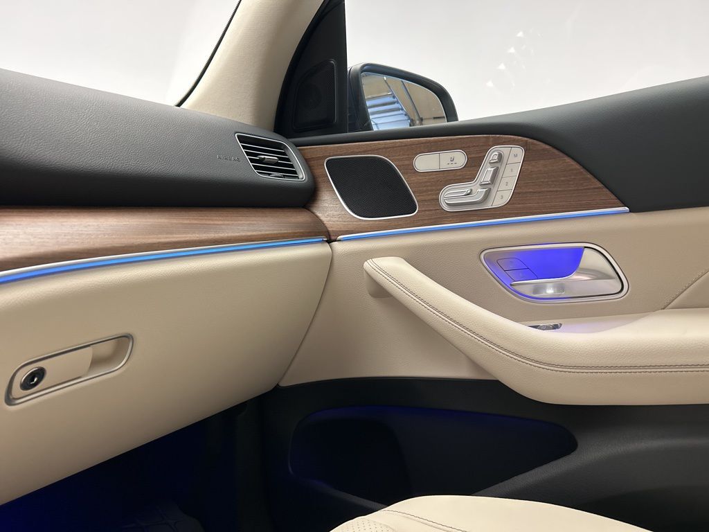 Thumbnail: 2026 Mercedes-Benz GLE - 21
