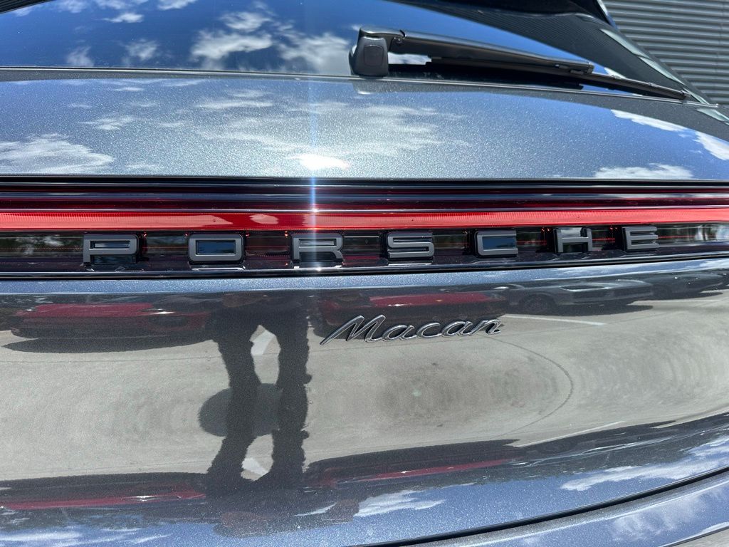 Thumbnail: 2026 Porsche Macan - 13