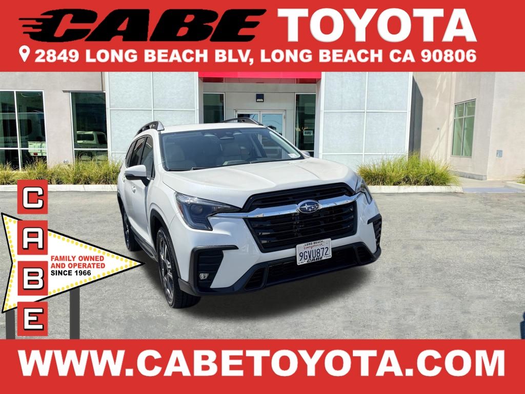 2023 Subaru Ascent Limited 7 Passenger's photo