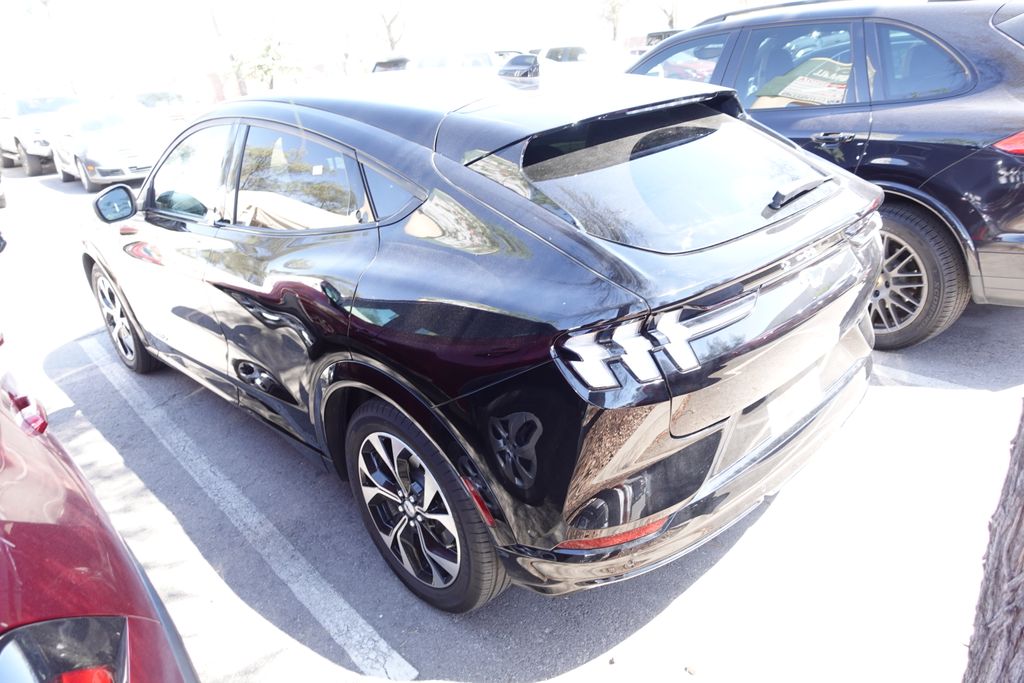 2023 Ford Mustang-Mach-e Premium's photo