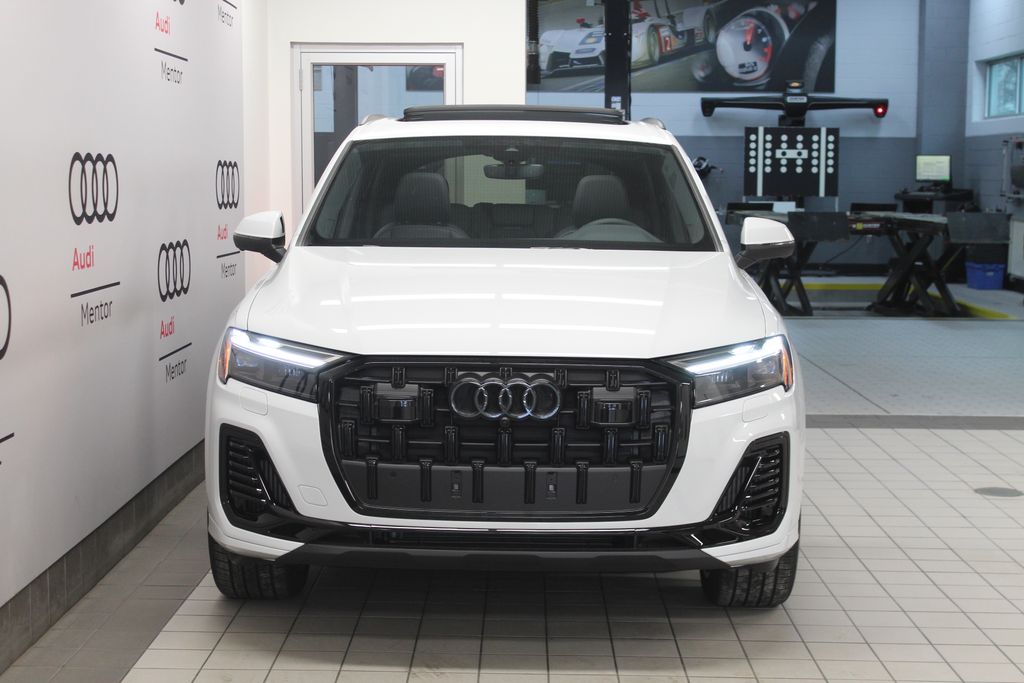 Thumbnail: 2026 Audi Q7 - 9