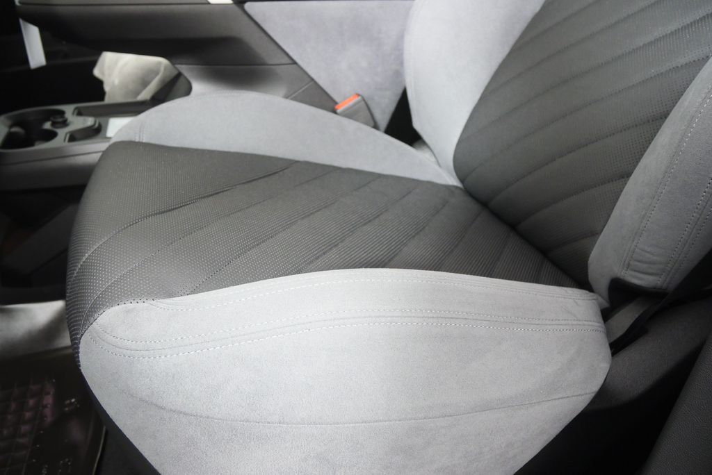 Thumbnail: 2026 BMW iX - 11