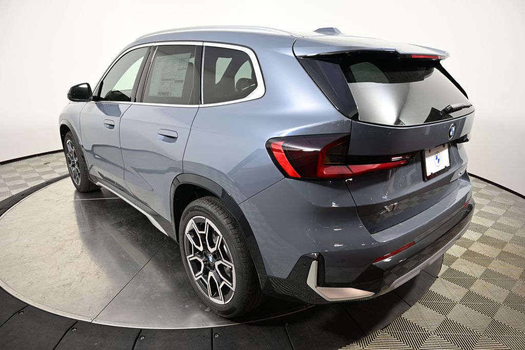 2025 BMW X1 xDrive28i 3