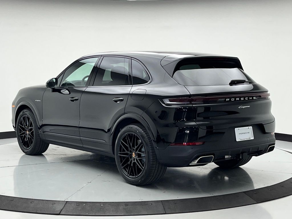 Thumbnail: 2026 Porsche Cayenne - 3