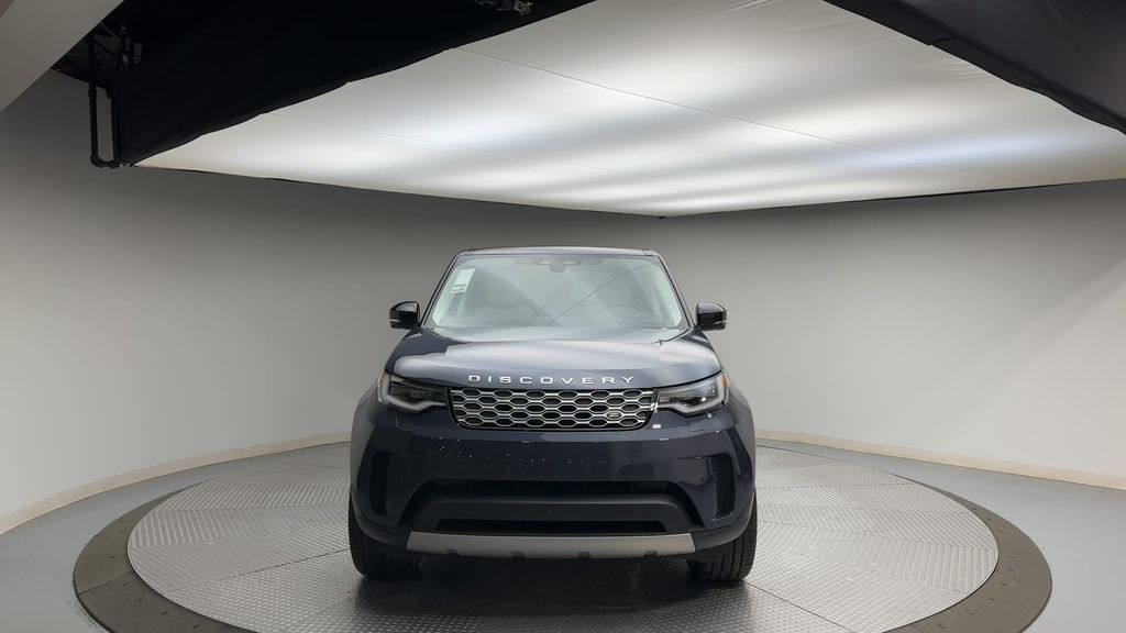 2024 Land Rover Discovery S 3