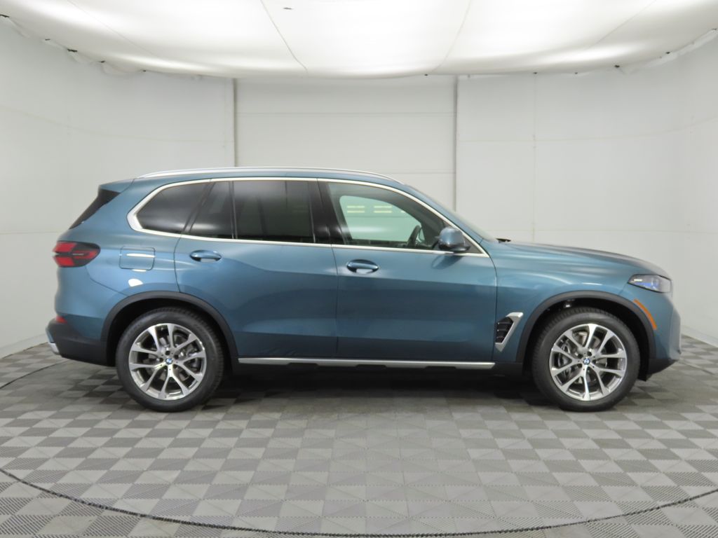 Thumbnail: 2026 BMW X5 - 4