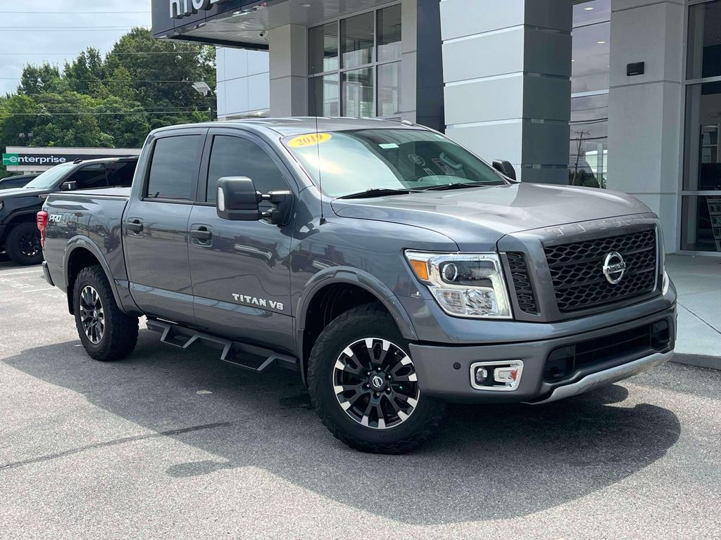 2019 Nissan Titan PRO-4X Crew Cab 4WD
