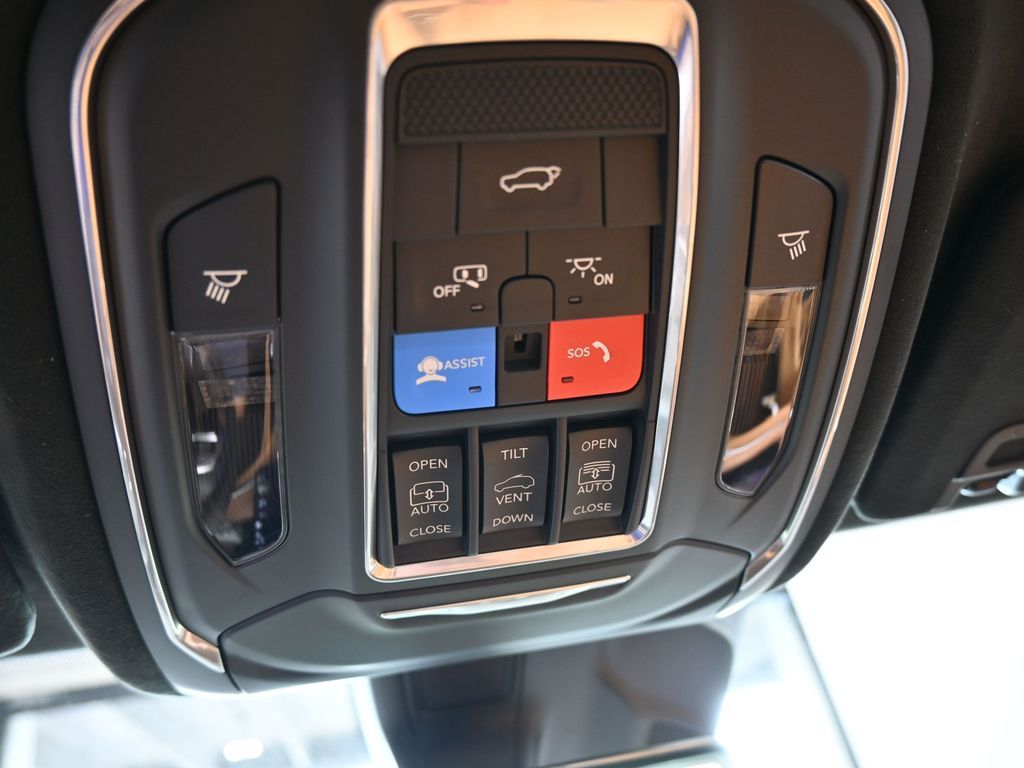 New 2026 Silver Zynith Jeep Summit image 26