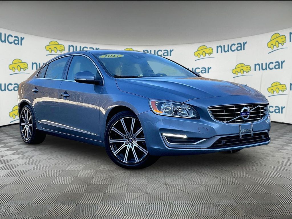 2017 Volvo S60 T5 Inscription AWD