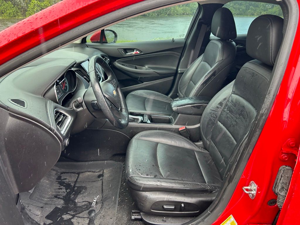 Thumbnail: 2017 Chevrolet Cruze - 14