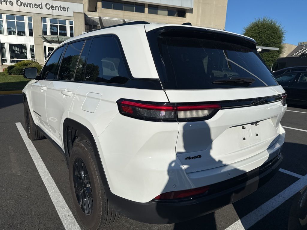 Thumbnail: 2024 Jeep Grand Cherokee - 5