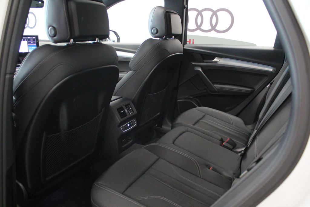 Thumbnail: 2025 Audi Q5 - 32