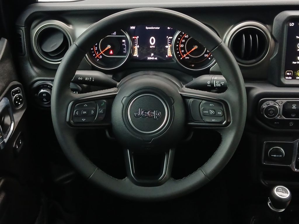 Used Car 2023 Jeep Gladiator  Willys For Sale Under $35,000 In Austin, Texas