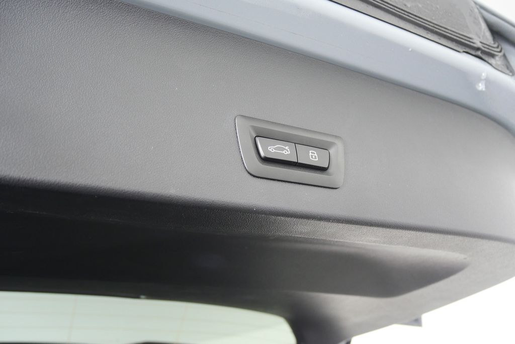 Thumbnail: 2025 BMW X3 - 15