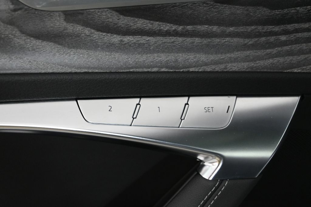 Thumbnail: 2025 Audi A6 - 30