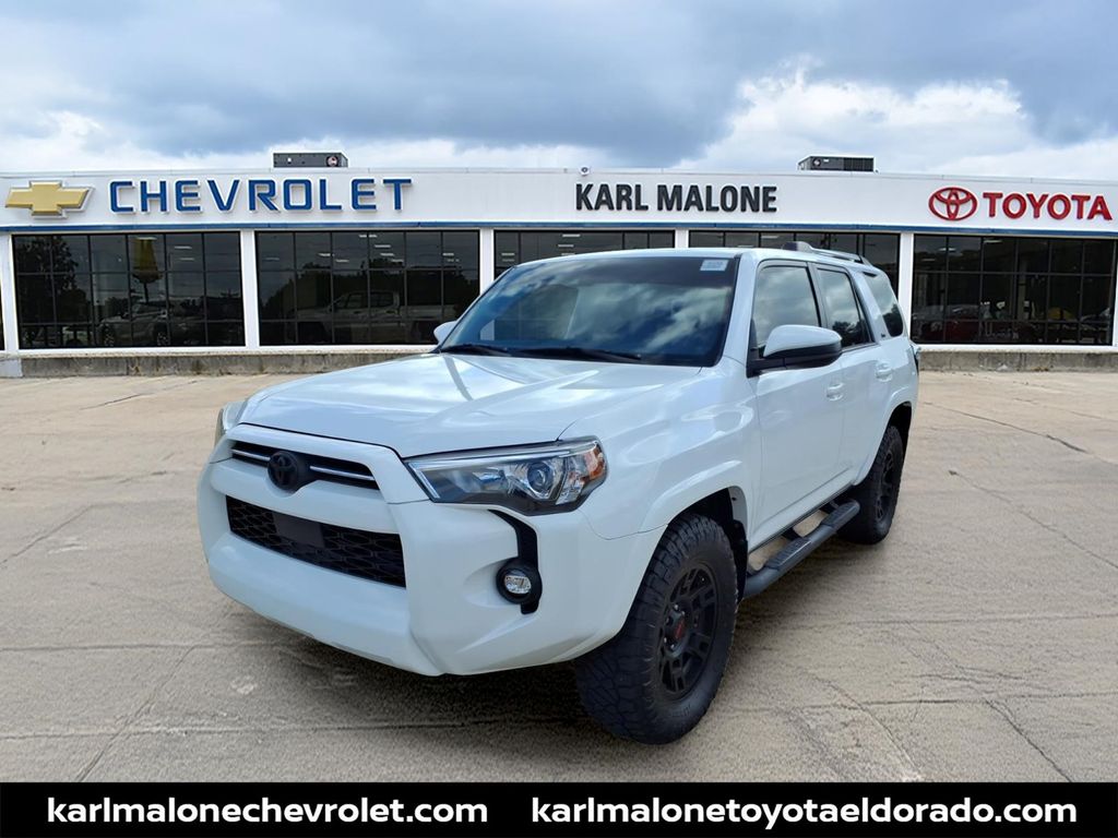 2022 Toyota 4Runner SR5 4WD