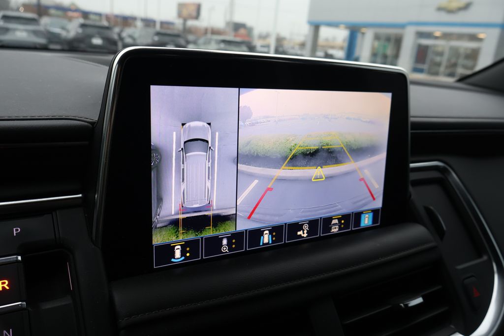 Thumbnail: 2021 Chevrolet Tahoe - 24