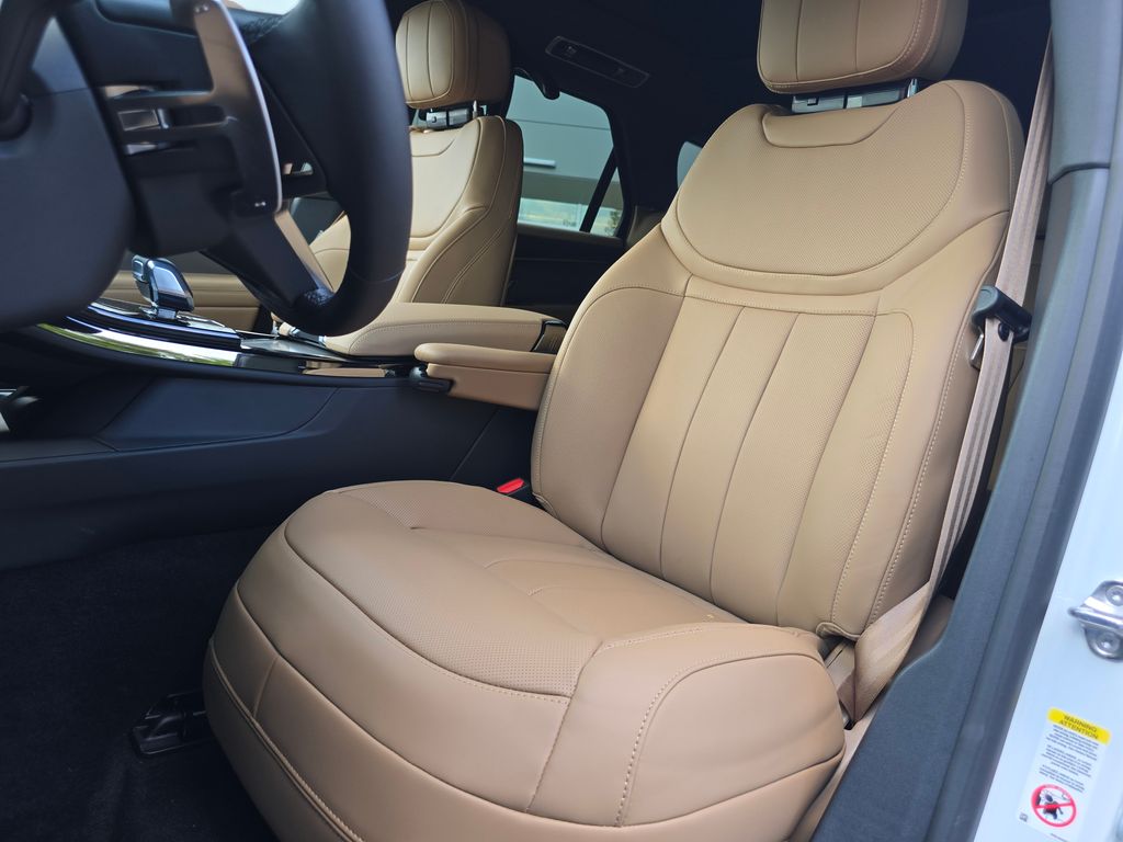 New 2026 White Land Rover SE image 17