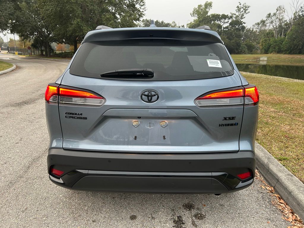 Thumbnail: 2024 Toyota Corolla Cross - 4
