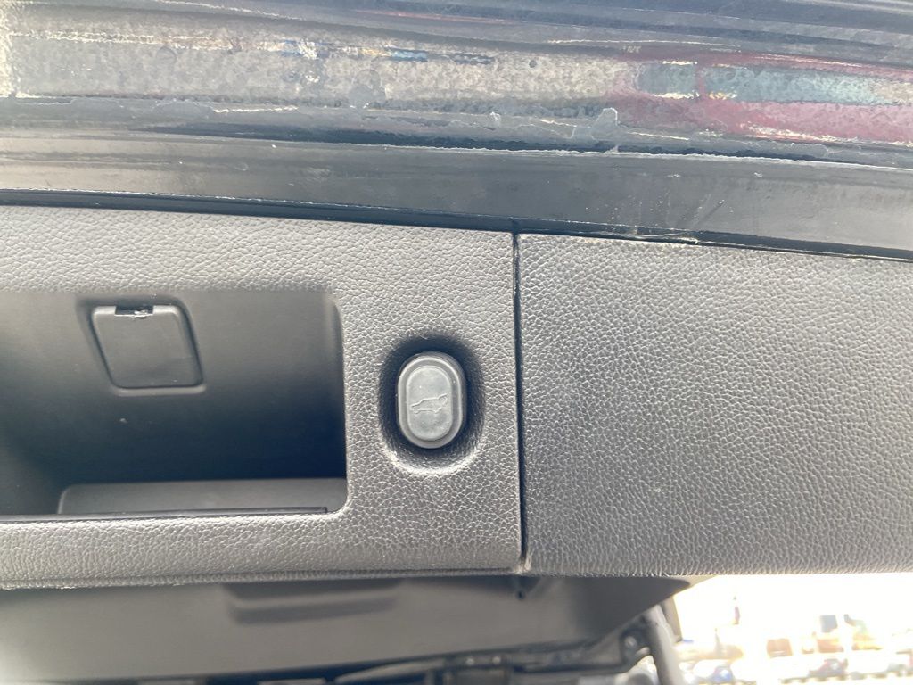 Thumbnail: 2018 GMC Yukon - 12