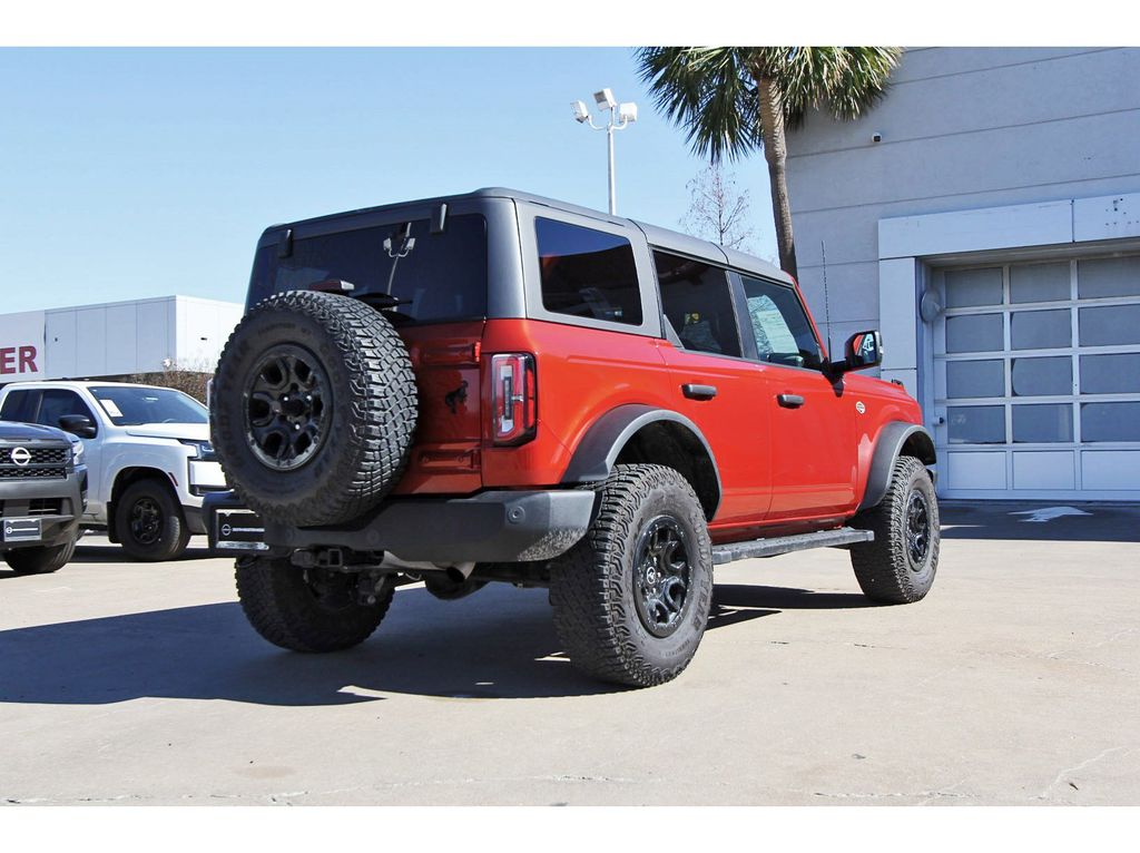 2023 Ford Bronco Wildtrak - 3