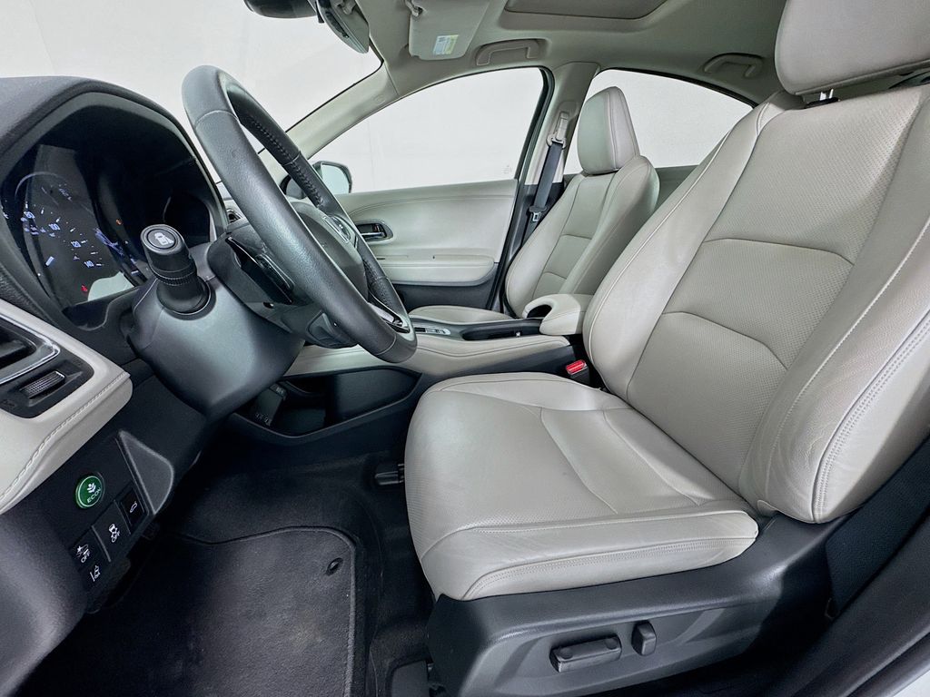 Used Car 2020 Honda Hr-v  Touring For Sale Under $30,000 In Austin, Texas