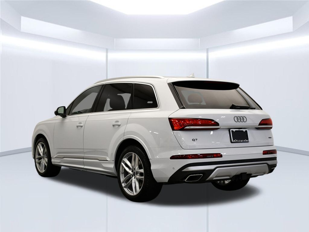 Thumbnail: 2025 Audi Q7 - 3