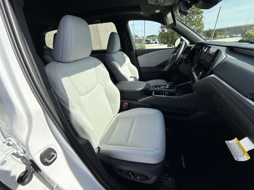 Thumbnail: 2026 Lexus TX - 16