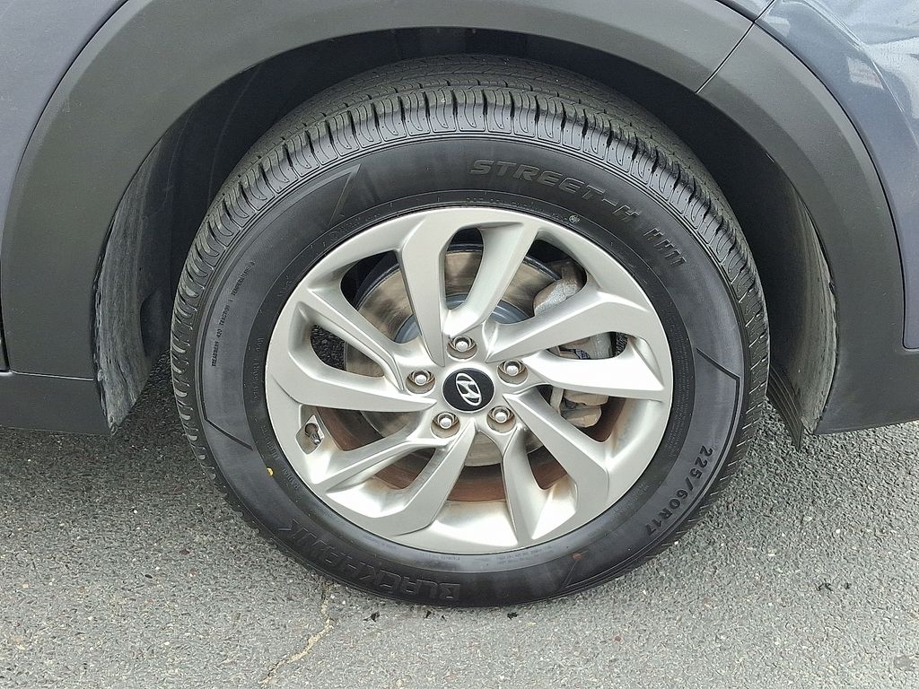 Thumbnail: 2018 Hyundai Tucson - 8