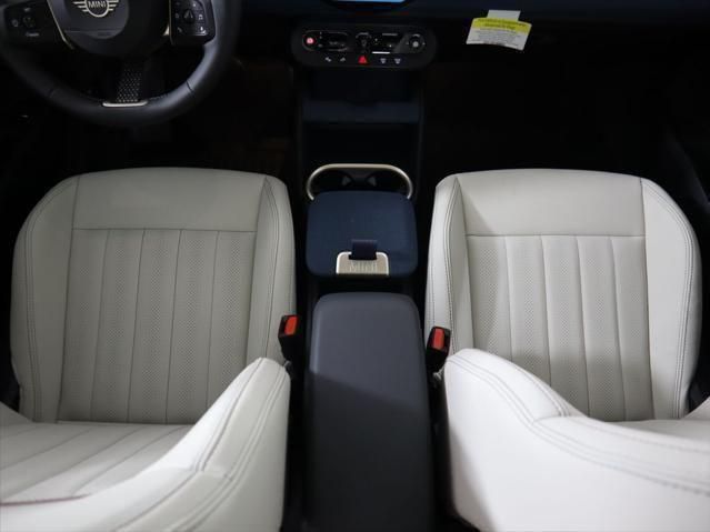 Thumbnail: 2026 MINI Cooper Countryman - 16