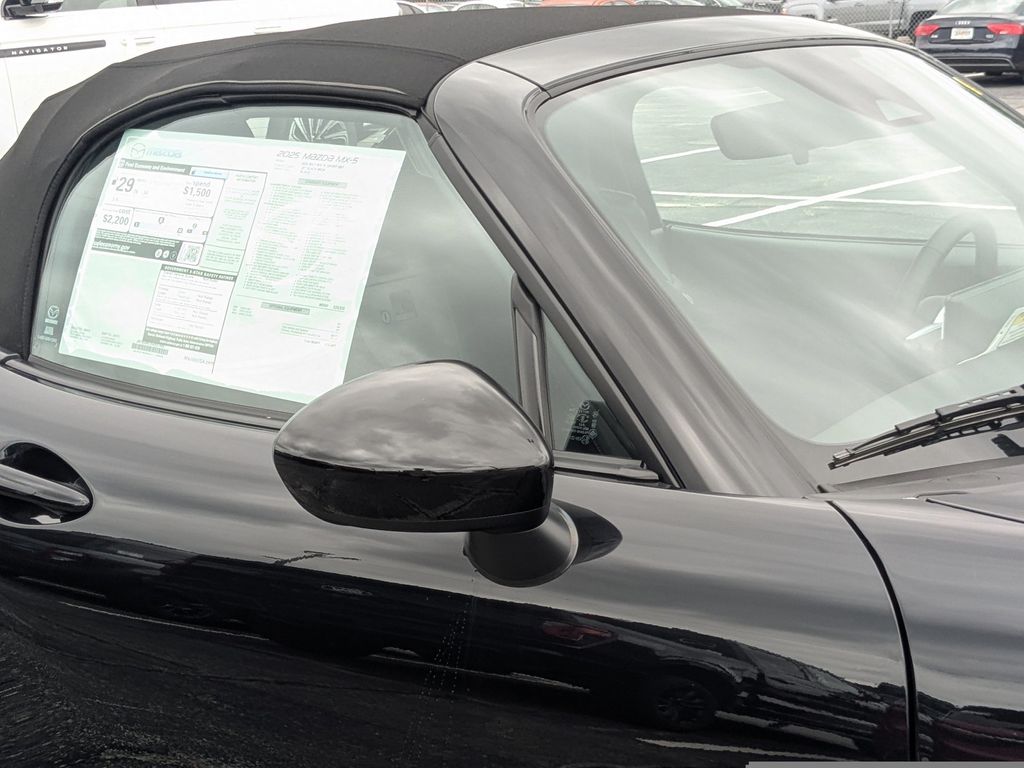 2025 Mazda MX-5 Miata Sport