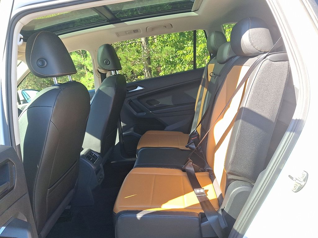 Thumbnail: 2018 Volkswagen Tiguan - 10