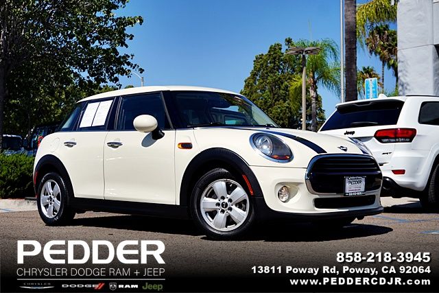 Pepper White 2019 MINI Cooper Hatchback 6-Speed Automatic