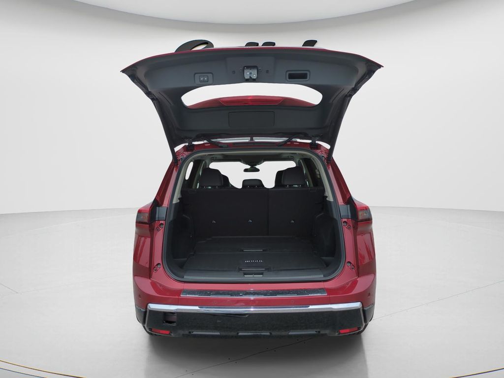 New 2026 Scarlet Ember Tintcoat Nissan Platinum image 9