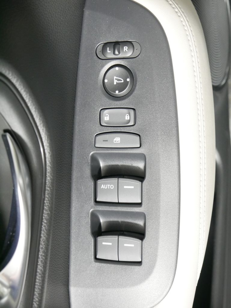 Thumbnail: 2024 Honda HR-V - 28