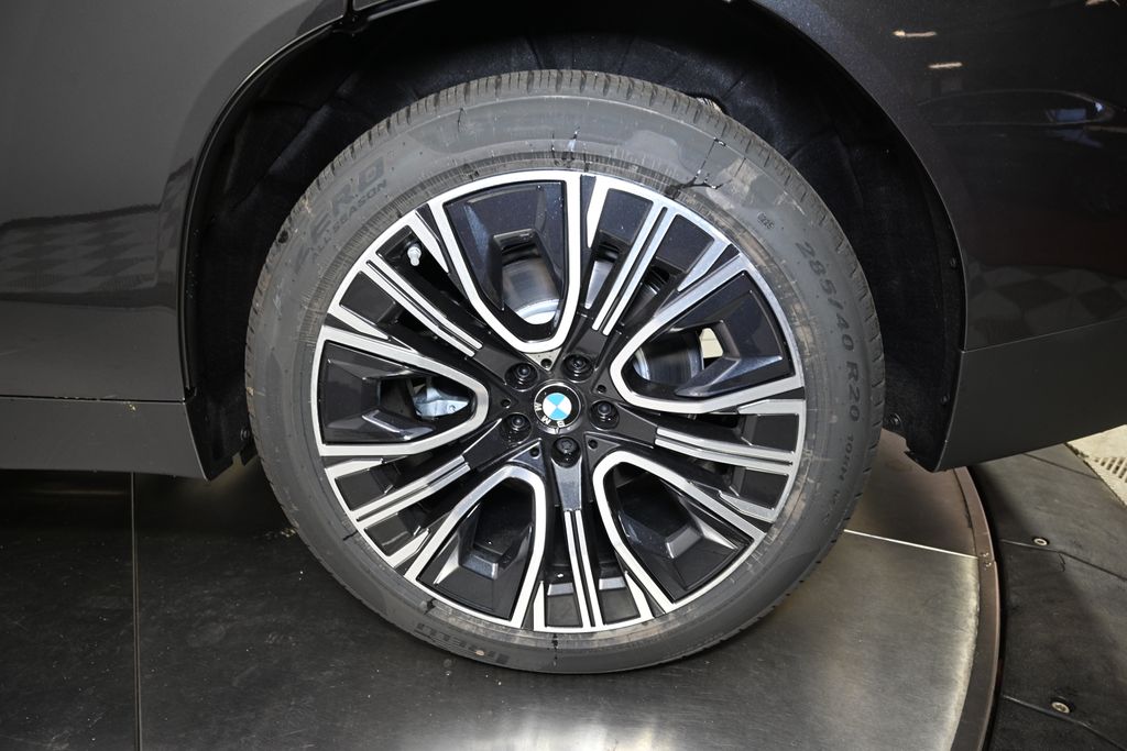 Thumbnail: 2026 BMW X3 - 12