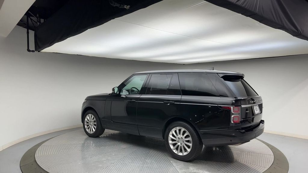 Thumbnail: 2019 Land Rover Range Rover - 6