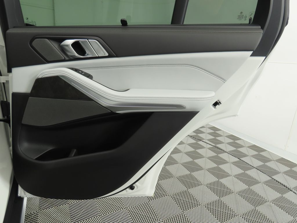 Thumbnail: 2026 BMW X5 - 28