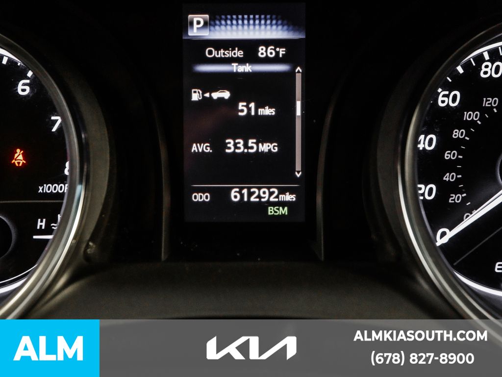 2018 Toyota Camry LE photo 47