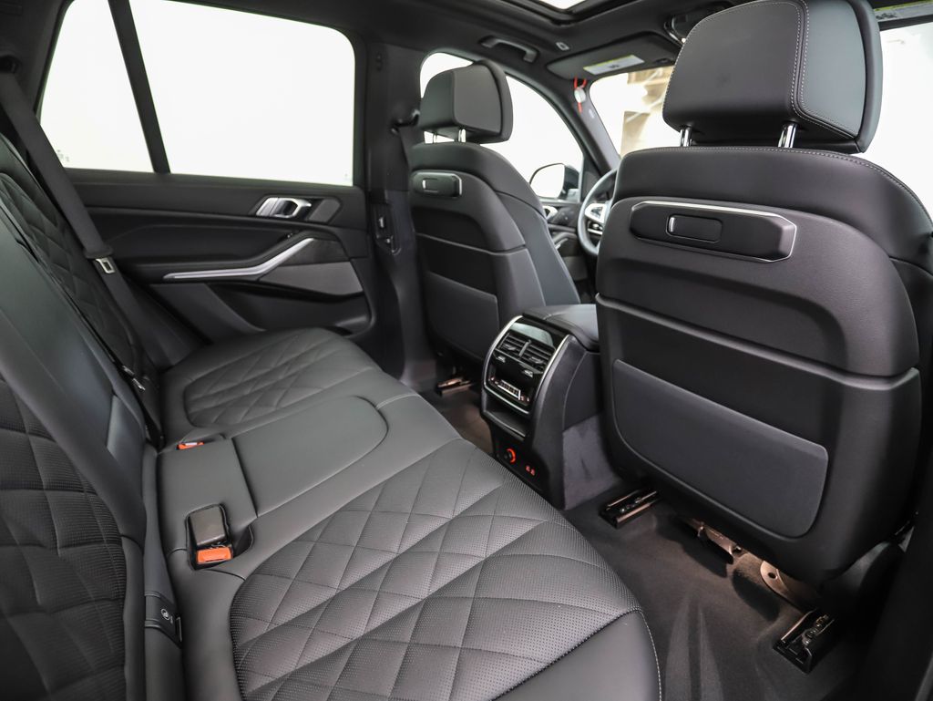 Thumbnail: 2025 BMW X5 - 26